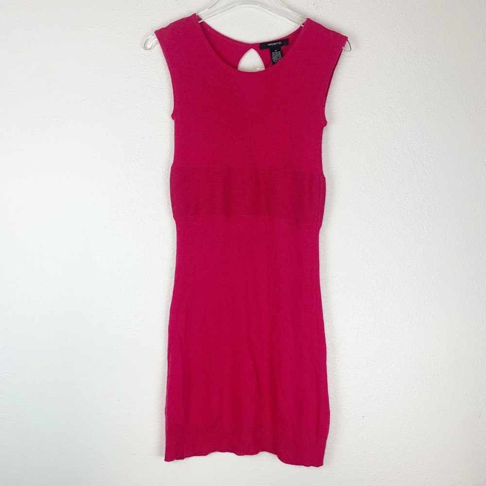 Arden B Dress Womens Medium Sweater Angora Blend Soft Sleeveless Magenta Keyhole